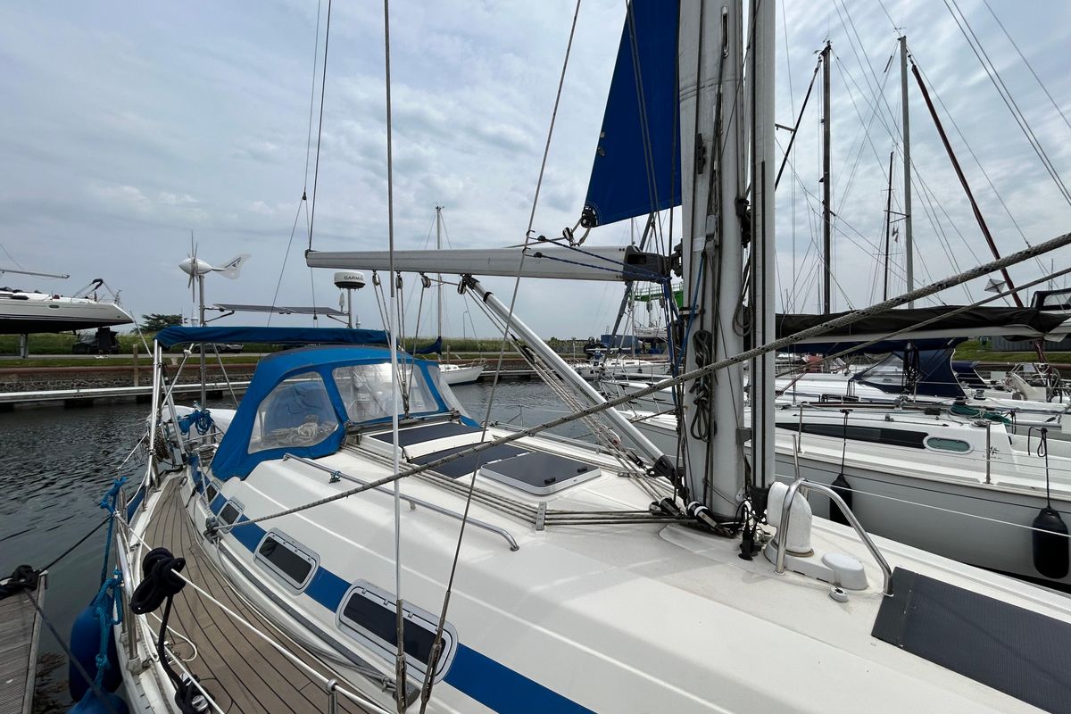 1995 Bavaria 37