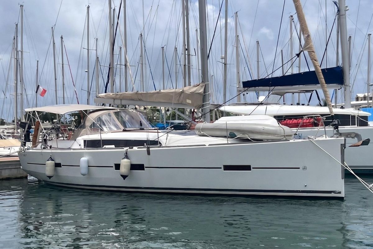 2018 Dufour 412 Grand Large