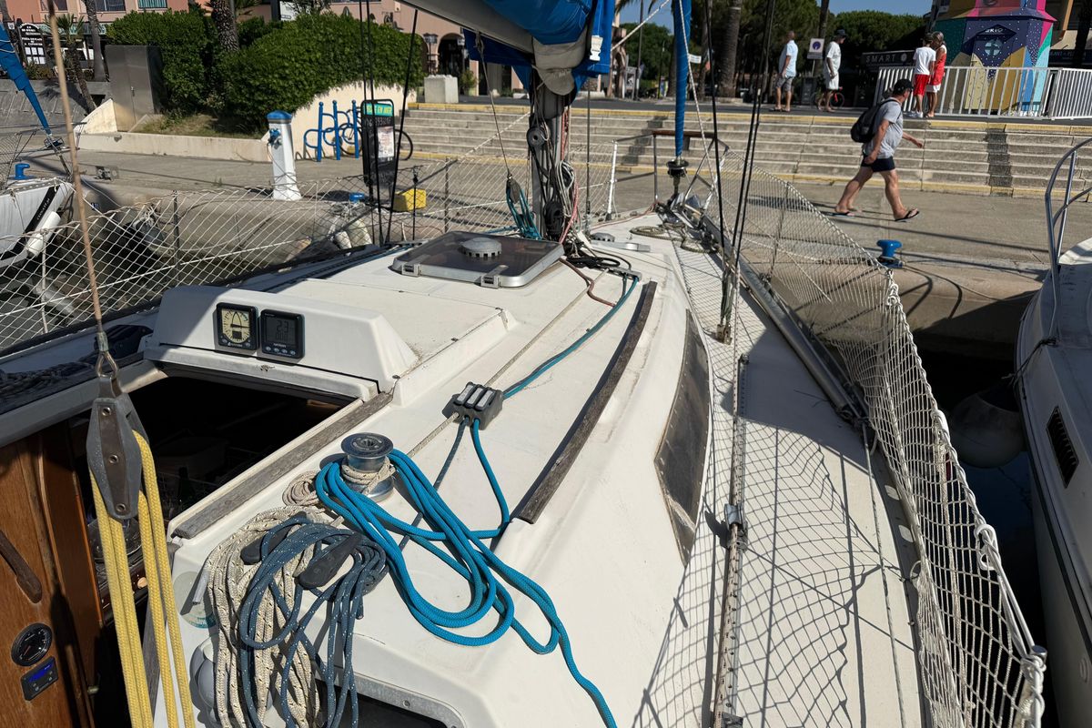 1983 Beneteau First 32