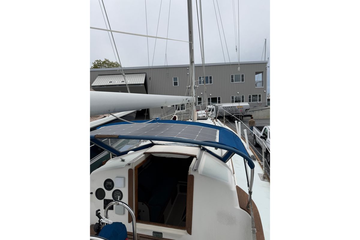 1979 Pearson 35