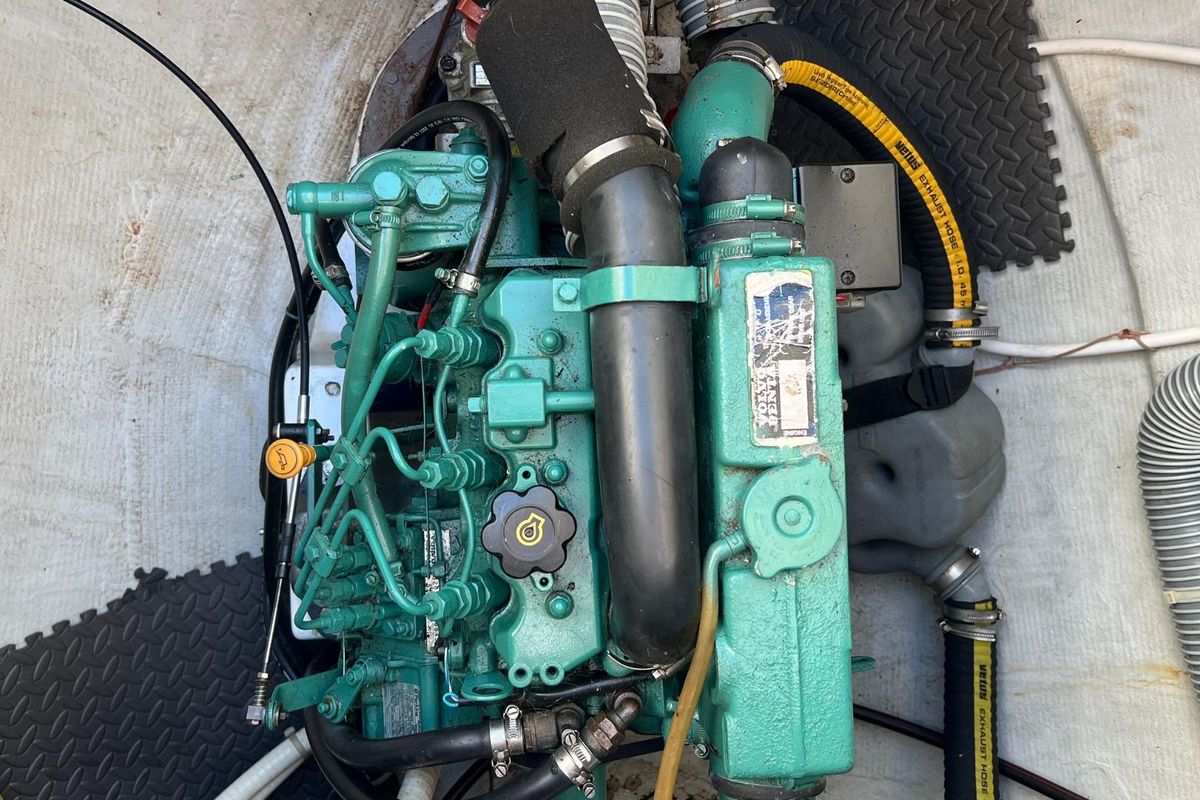 2001 Lagoon 380