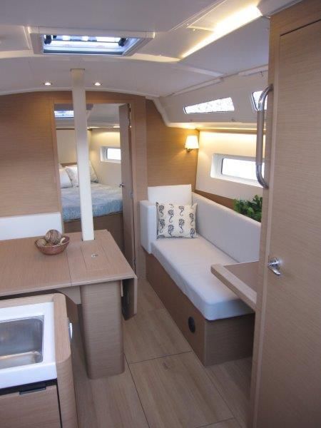2025 Jeanneau Sun Odyssey 380