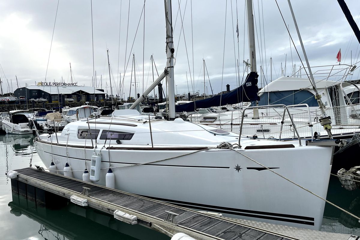 2009 Jeanneau Sun Odyssey 30i en venta en Les Sables-d'Olonne, Vendée, France 29 pies