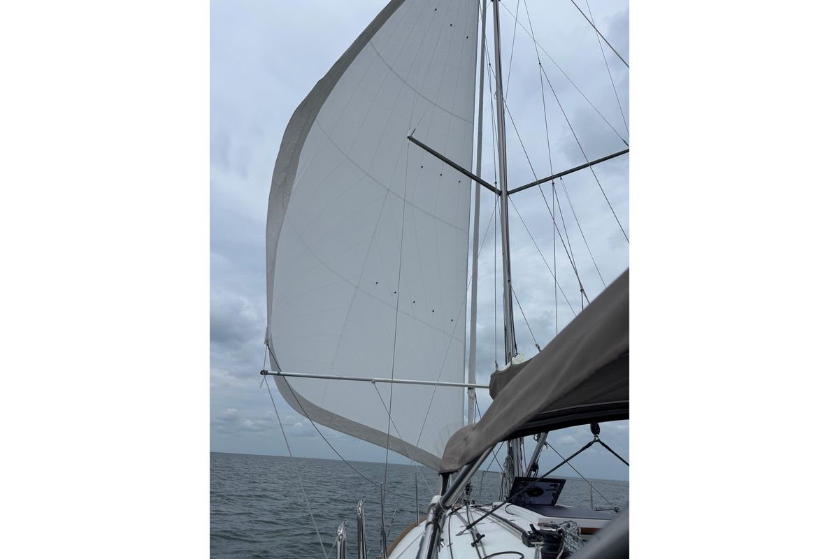 2015 Jeanneau Sun Odyssey 349