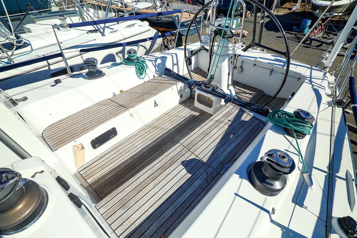 2005 J/Boats J/133