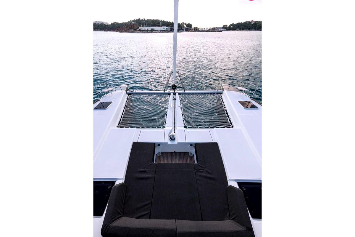 2019 Lagoon 52 F