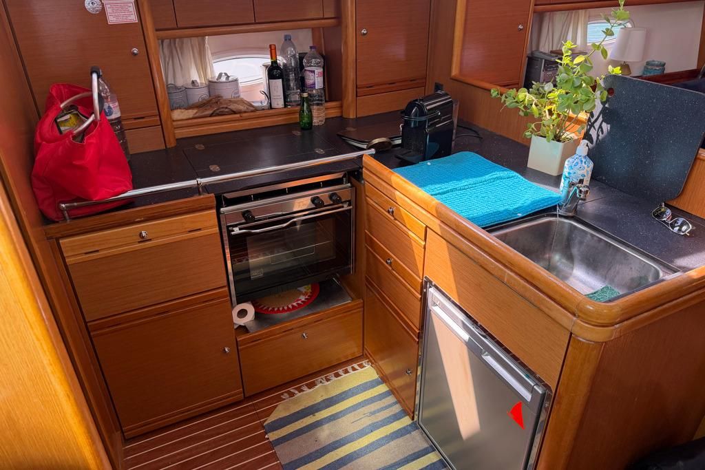 2011 Bavaria Vision 44