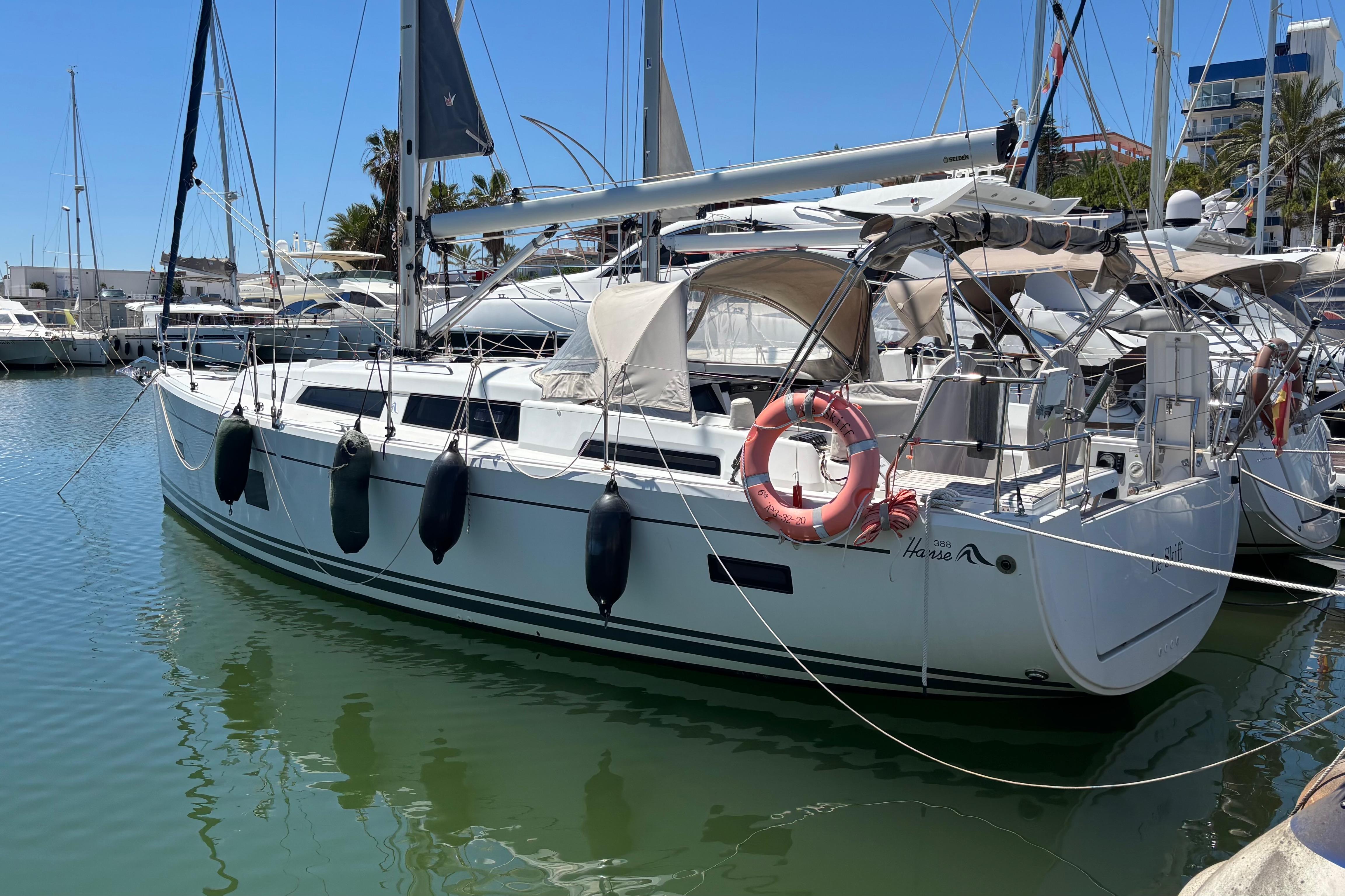 2020 Hanse 388 for sale in Valencia, Spain