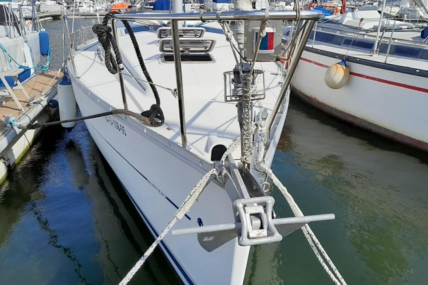 2005 Beneteau Oceanis Clipper 323 for sale in Zumaia, Gipuzkoa, Spain