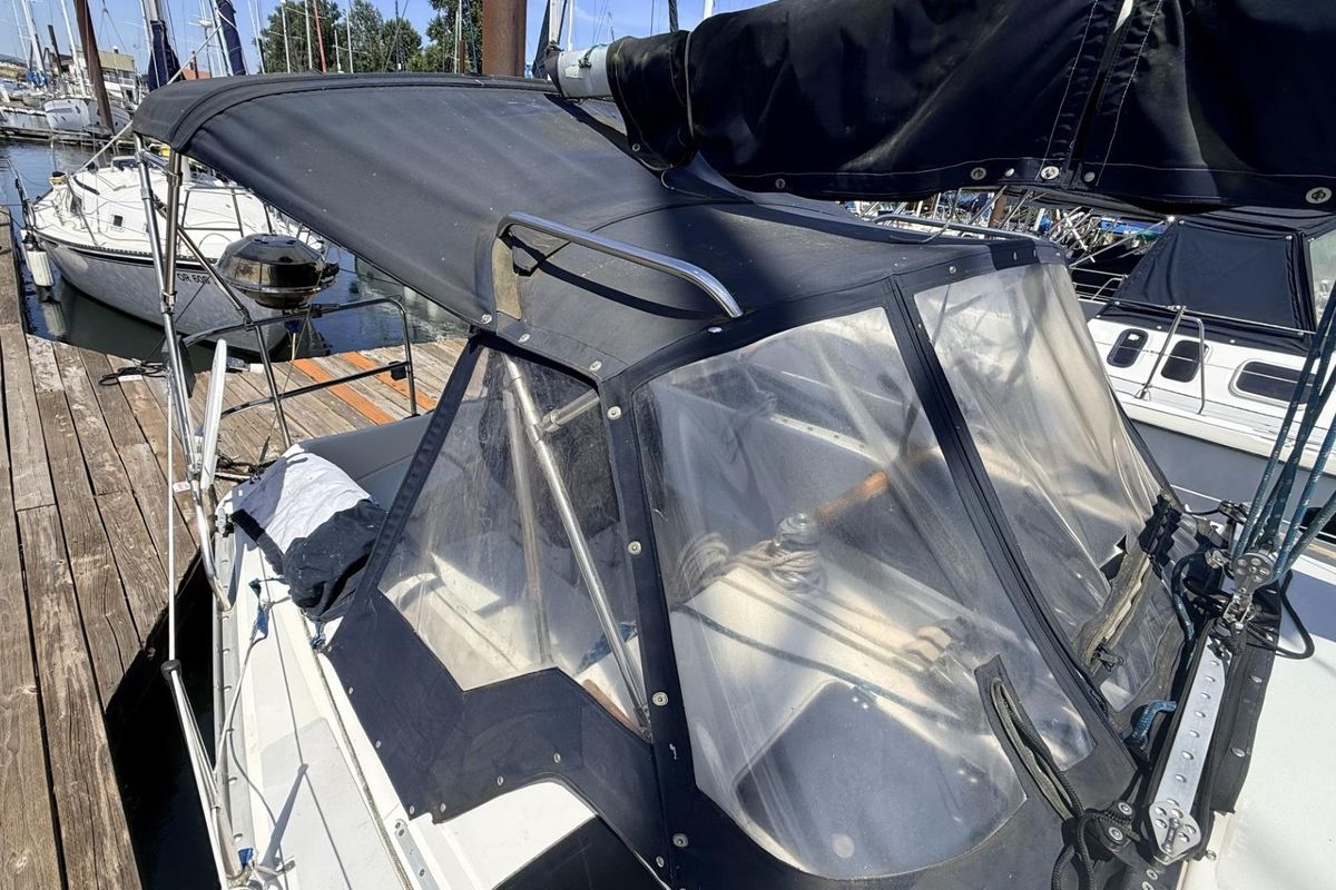 1991 Hunter 28