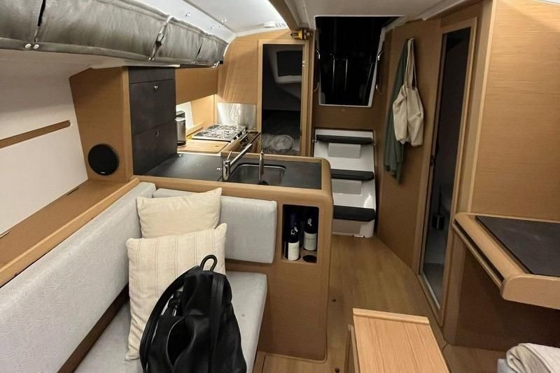 2022 Jeanneau Sun Odyssey 349