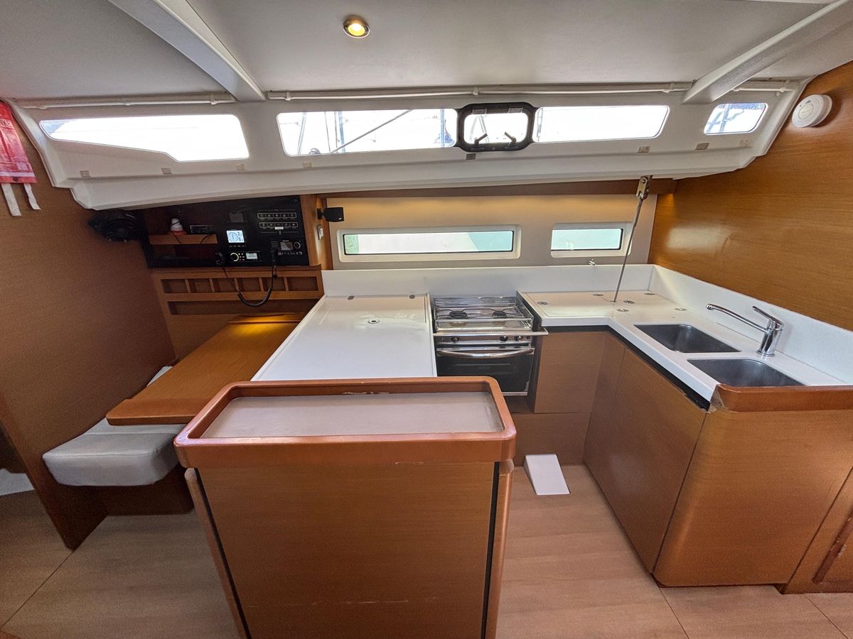 2020 Jeanneau Sun Odyssey 440