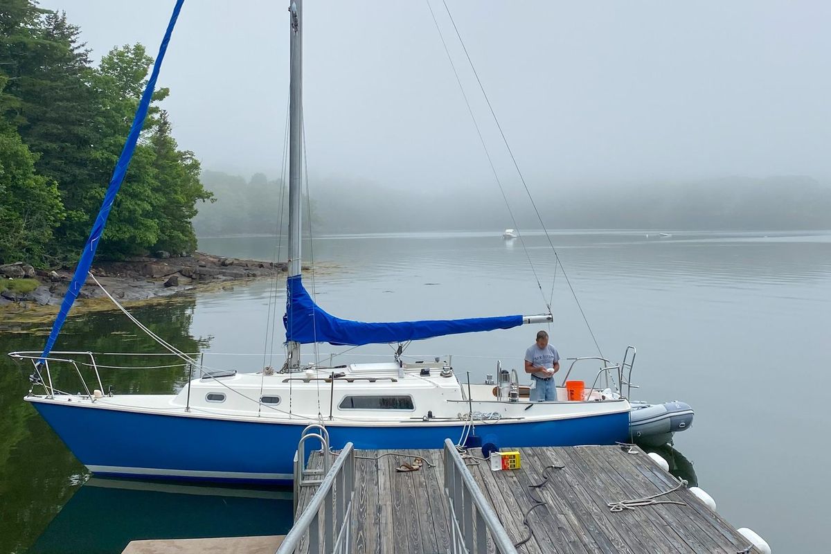 1979 Pearson 30
