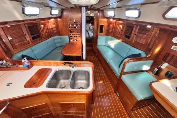 1993 Sabre 38