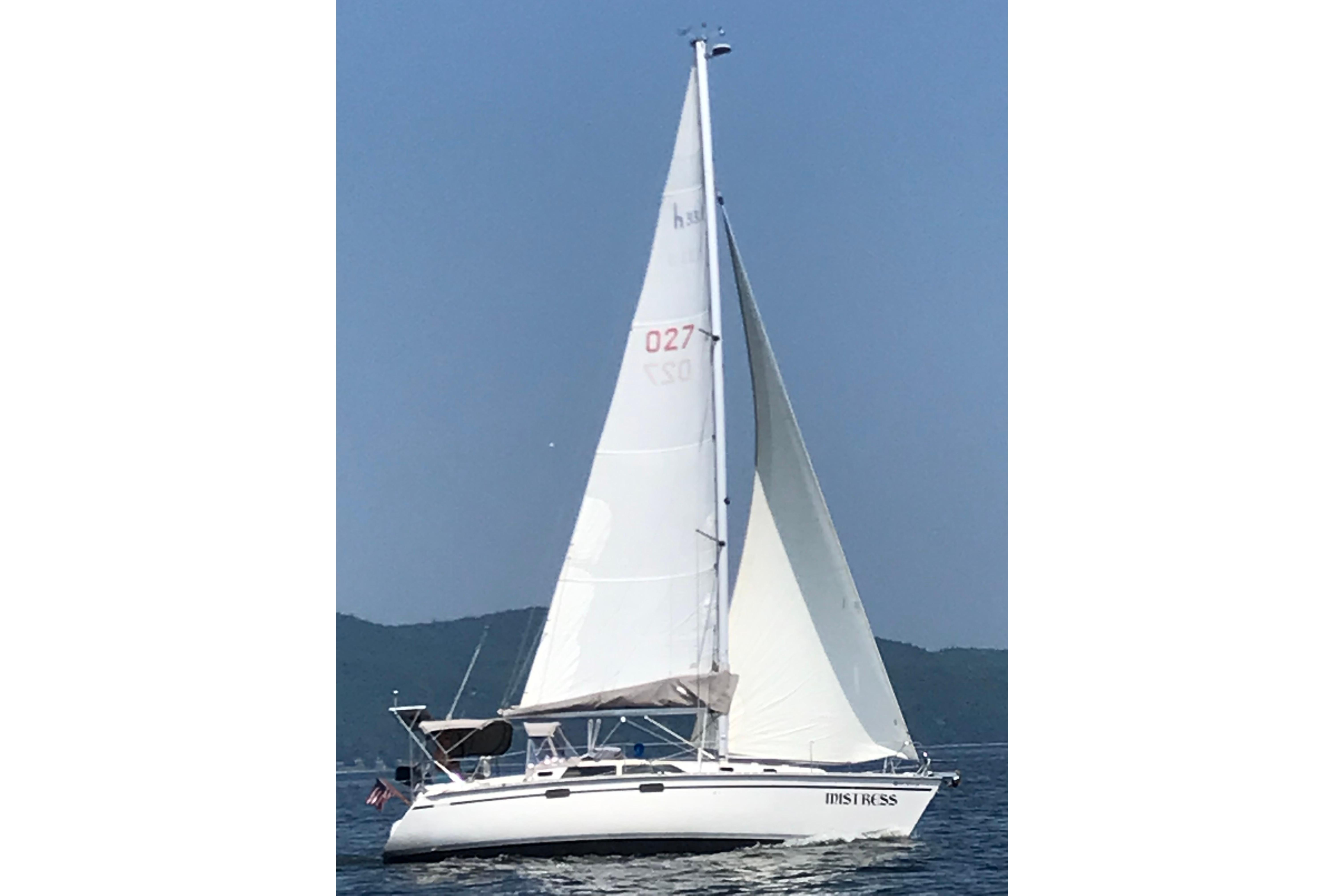 1992 Hunter 33.5