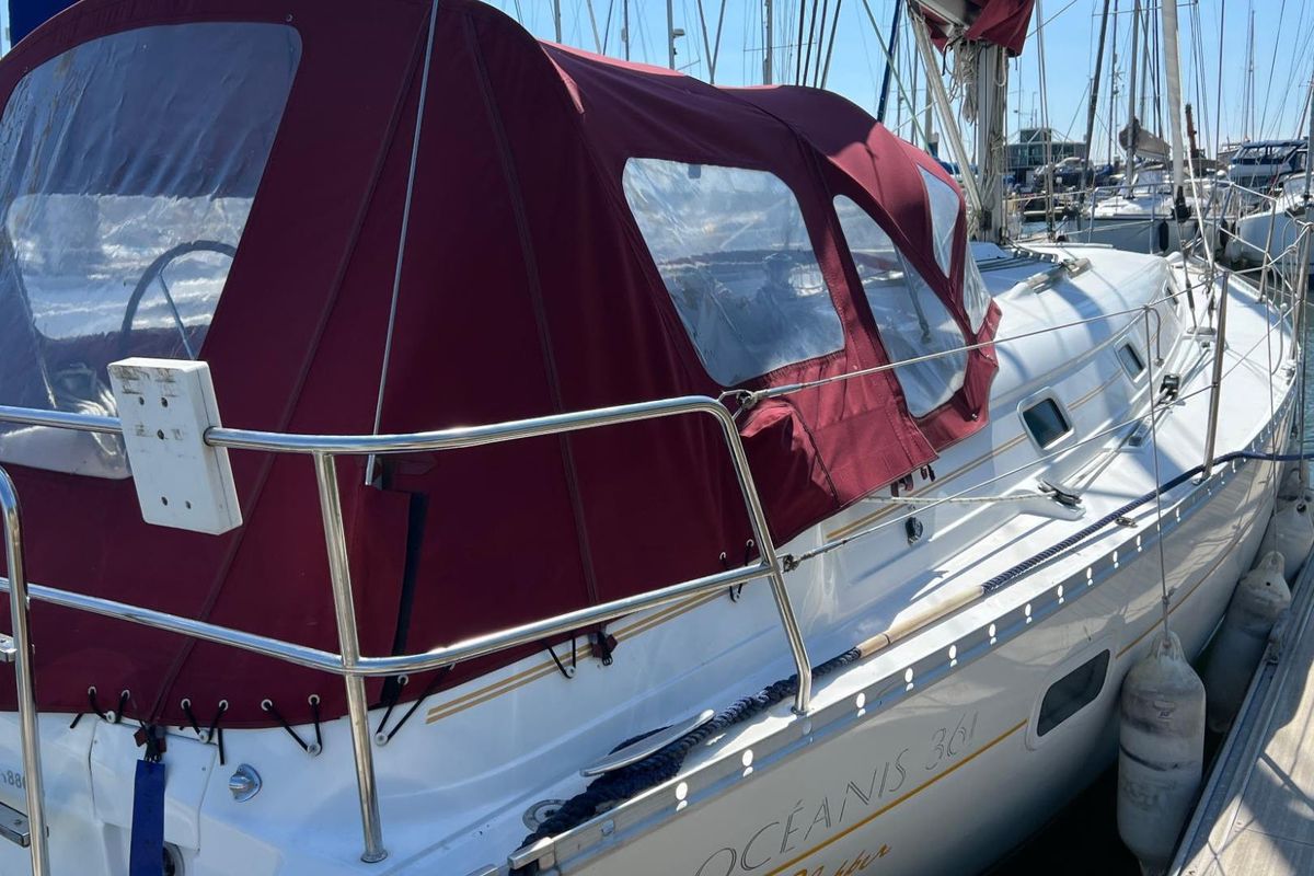 1999 Beneteau Oceanis Clipper 361