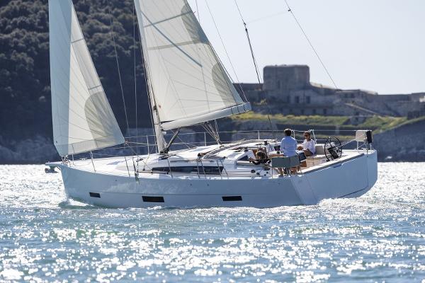 2020 Dufour 430