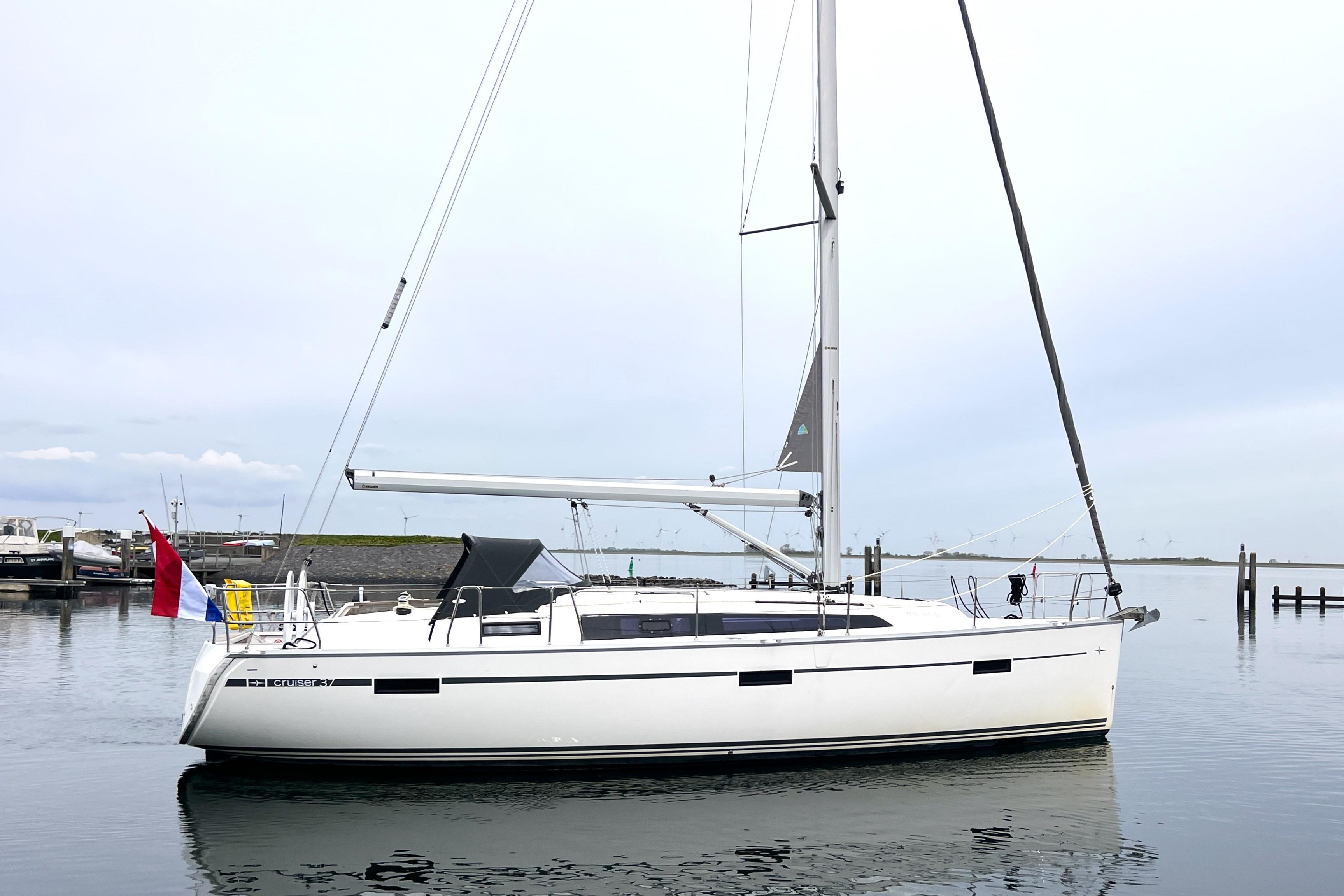 2007 Bavaria Cruiser 37 Boats
