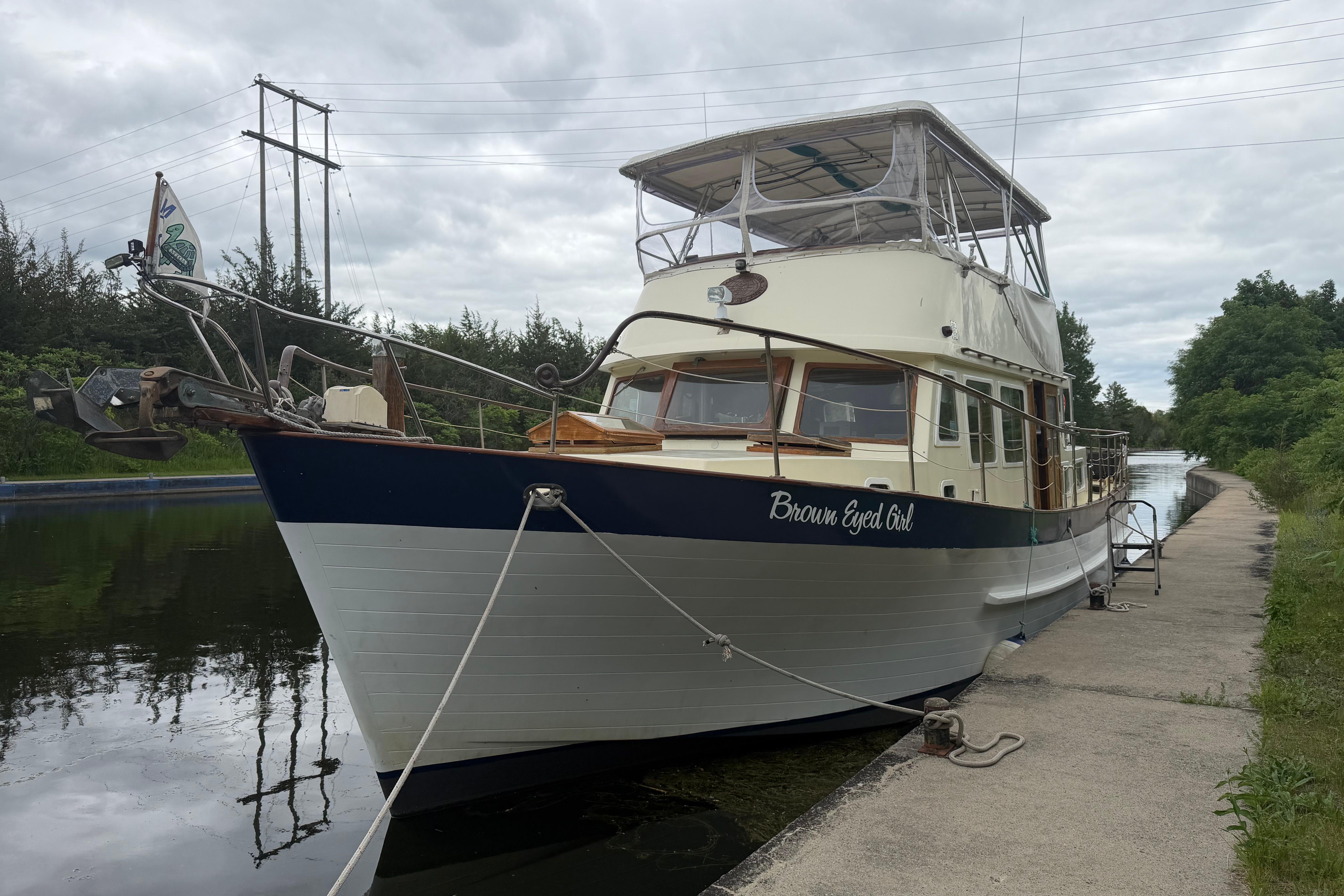 1980 Marine Trader 44