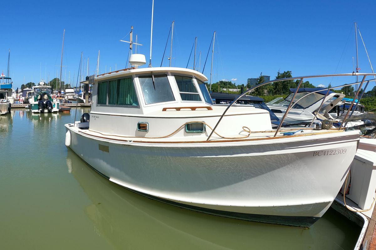 1985 Cape Dory 28