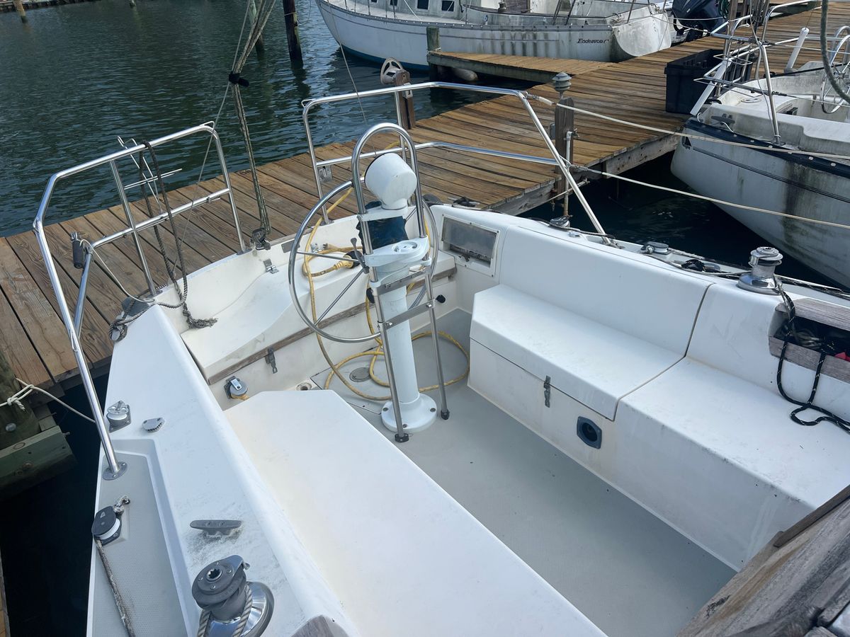 1987 Catalina 30