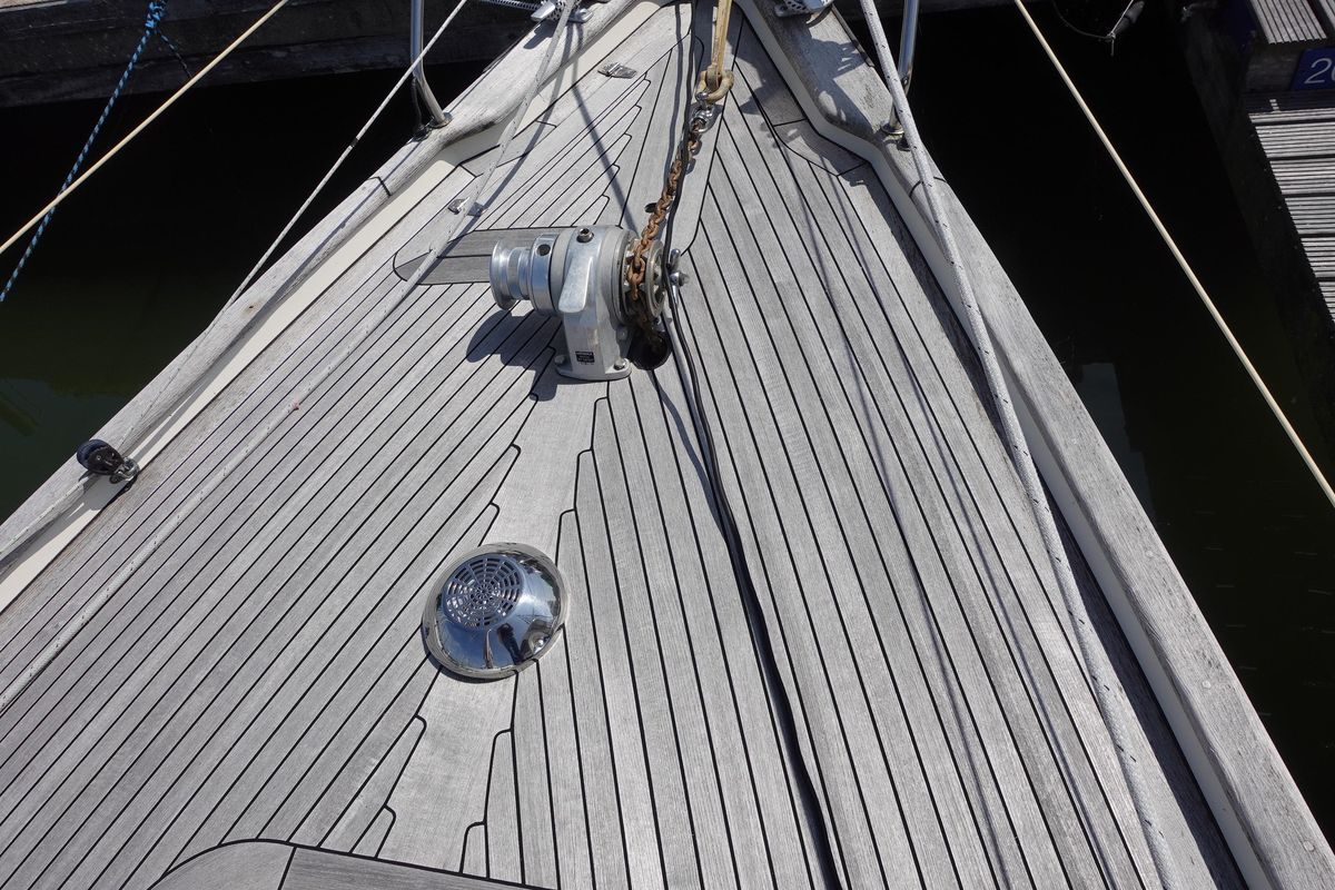 1987 Hallberg-Rassy 352