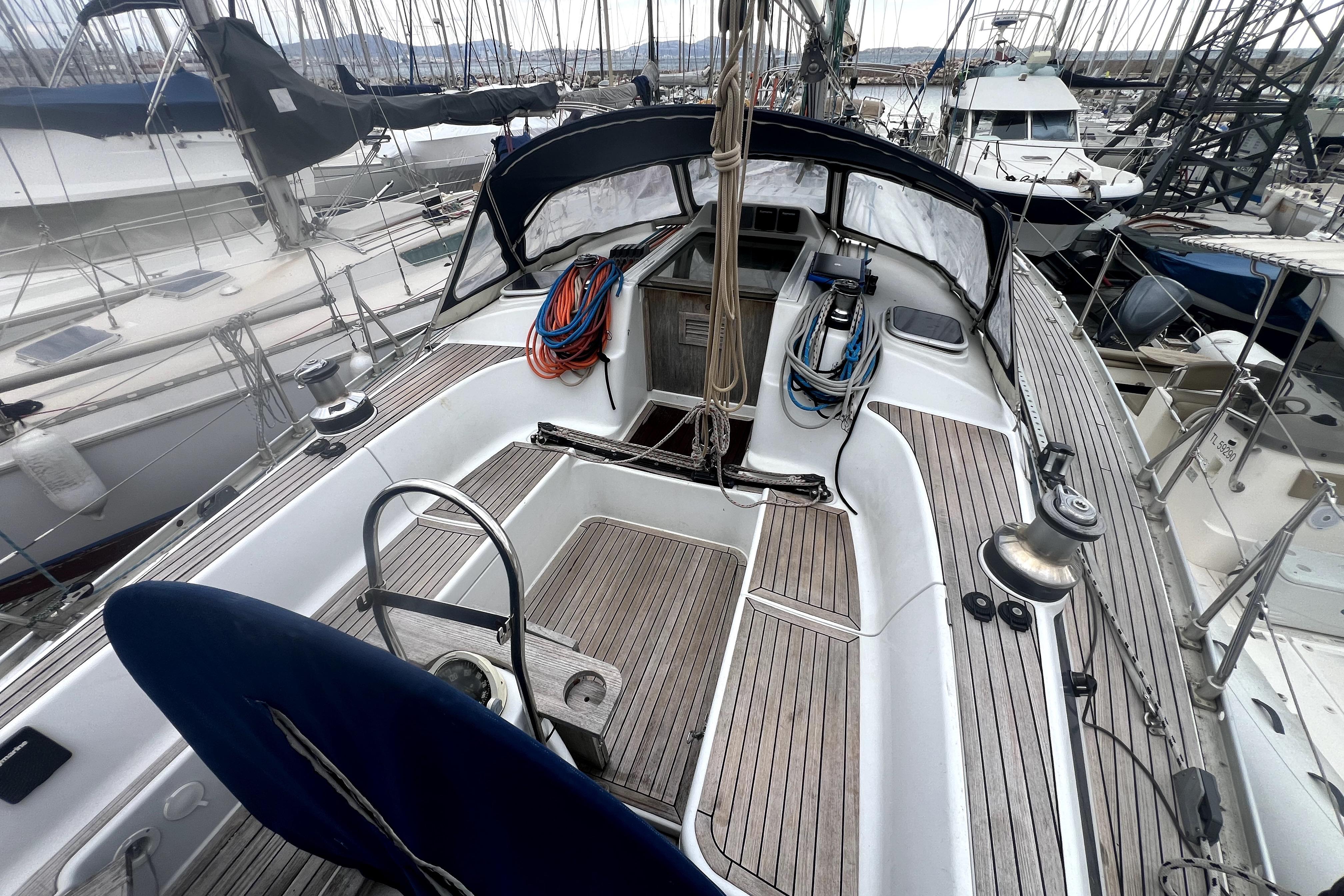 2000 Grand Soleil 43 for sale in Marseille, Bouches-du-Rhône, France
