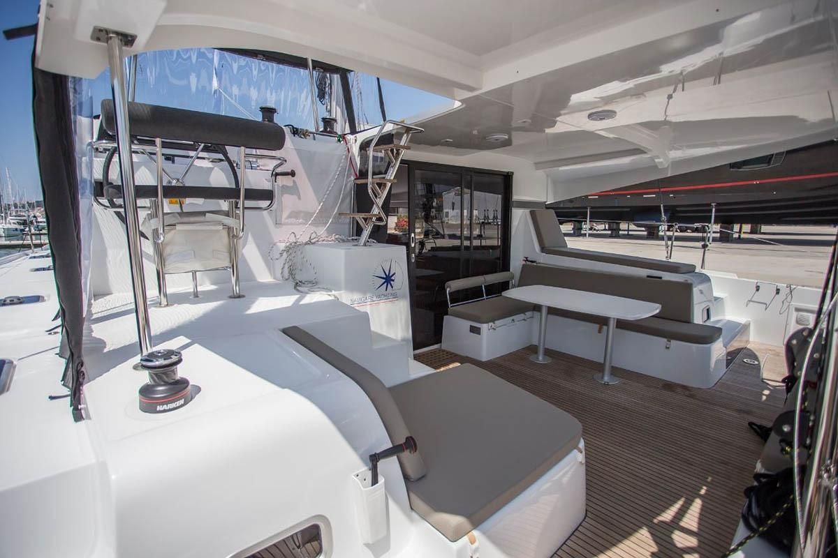 2019 Lagoon 42