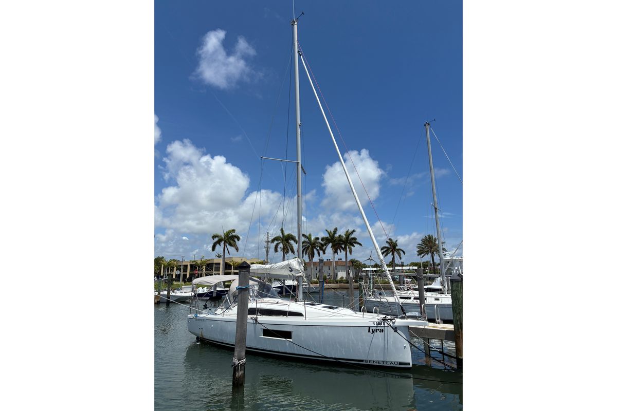 2024 Beneteau Oceanis 30.1