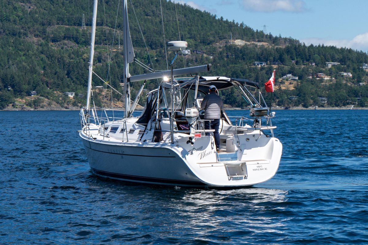 2006 Hunter 38