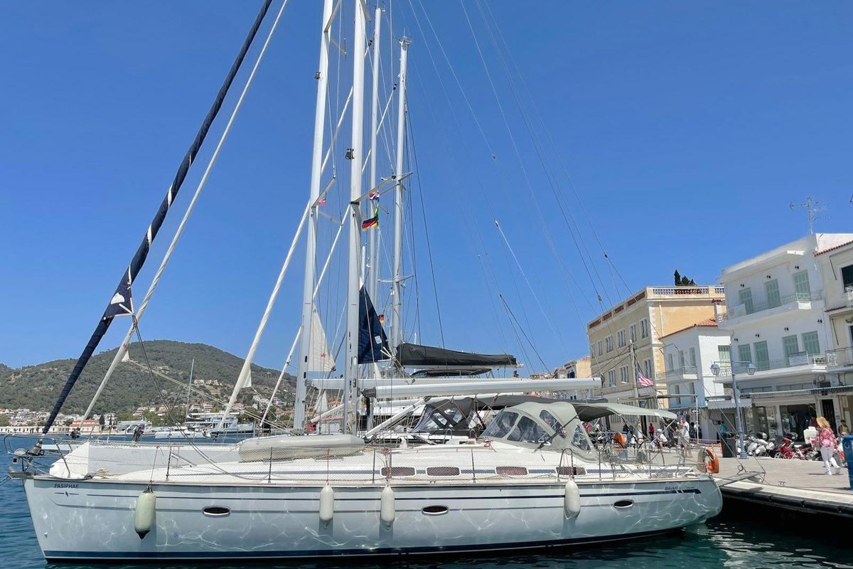 2004 Bavaria Cruiser 46