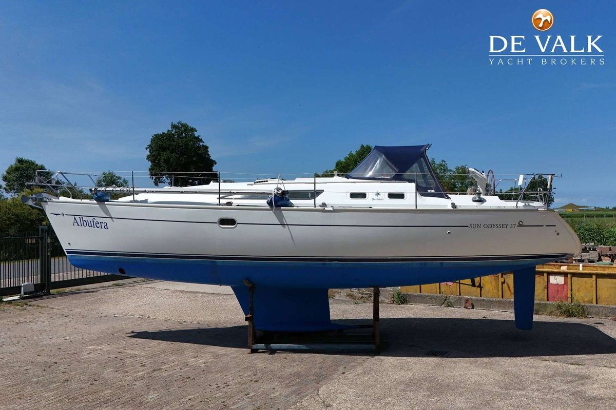 2003 Jeanneau Sun Odyssey 37