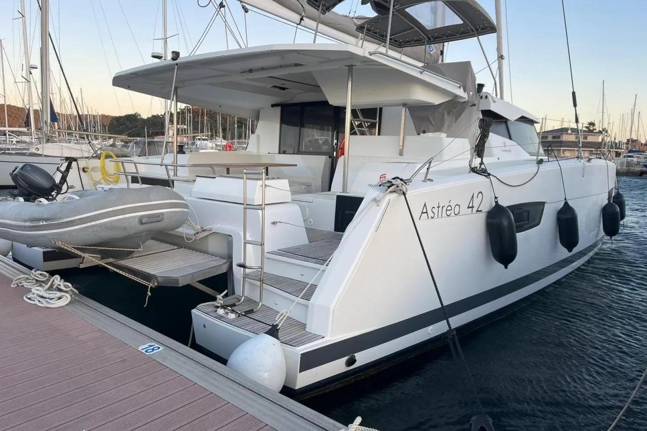 2018 Fountaine Pajot Astrea 42 Catamaran for sale in Port-Saint-Louis-du-Rhône, Bouches-du-Rhône, France