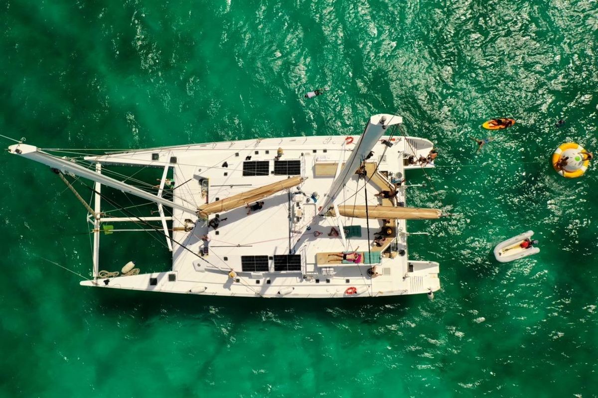 2004 Etoile Marine Maxi Cat 24