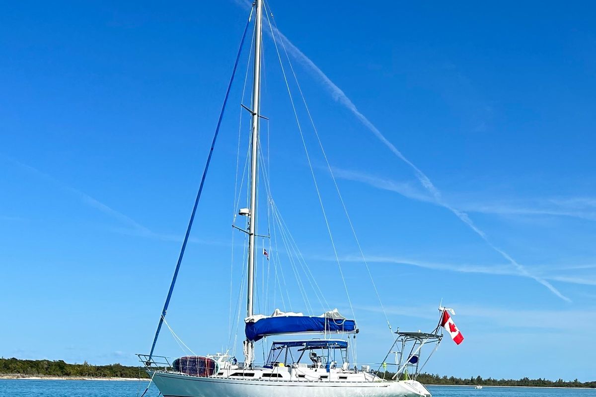 1989 Hylas 44