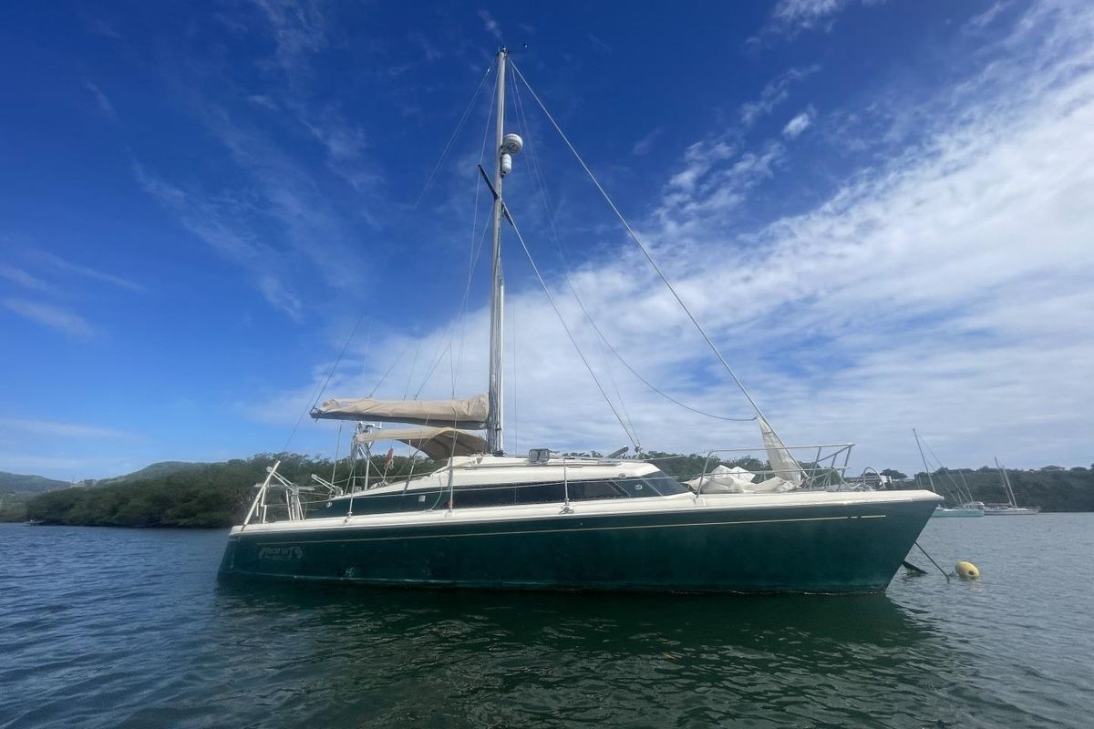 1985 Prout Snowgoose 37