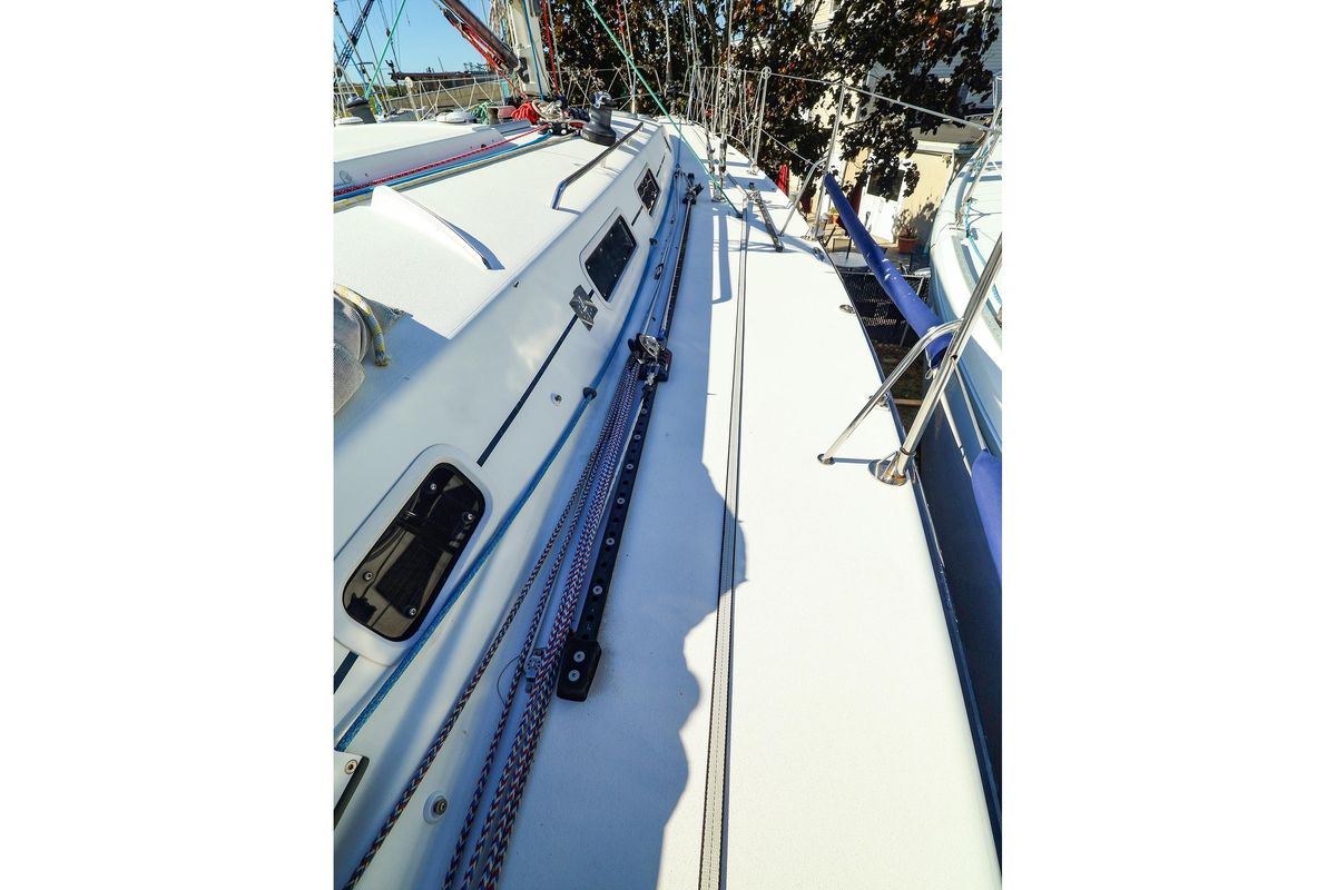 2005 J/Boats J/133