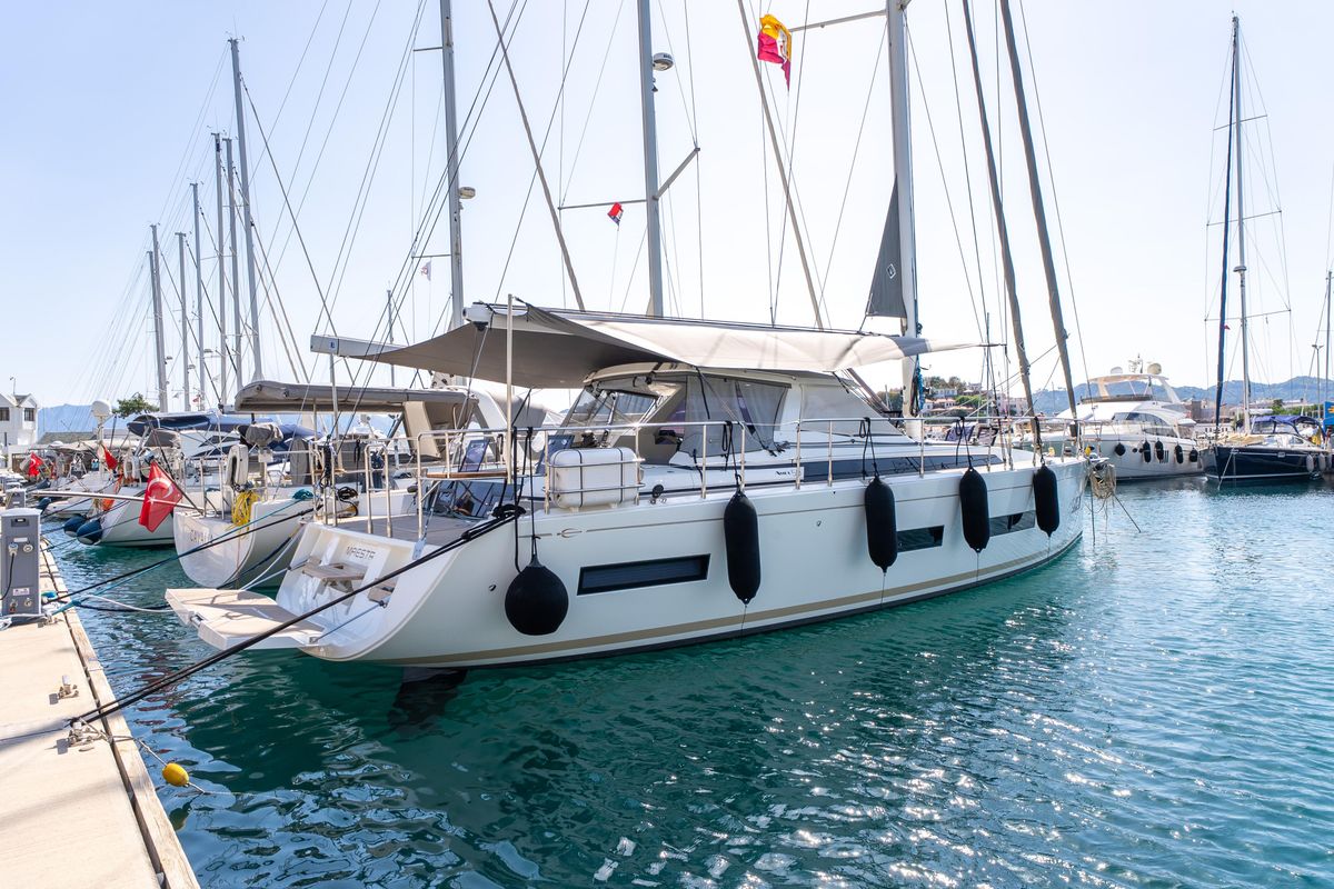 2019 Amel 50