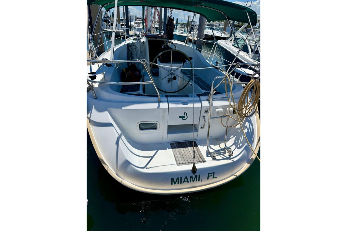2002 Beneteau Oceanis Clipper 311