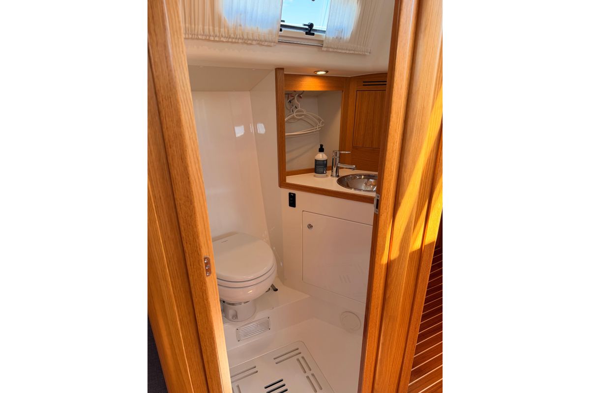 2019 Arcona 380