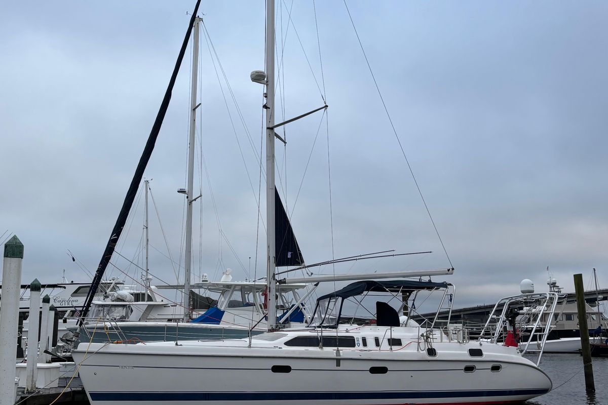 2000 Hunter Passage 450
