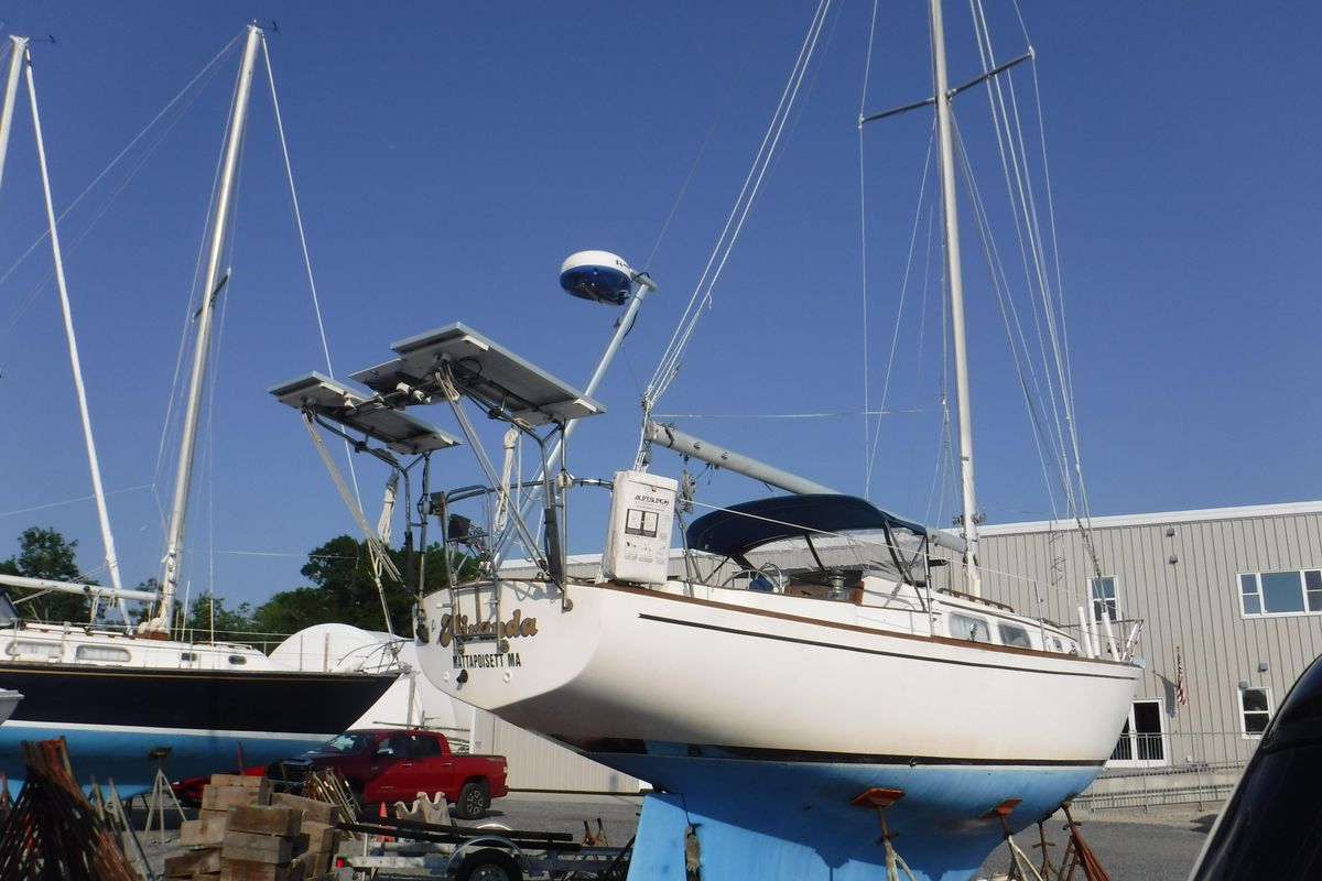 1979 Pearson 35