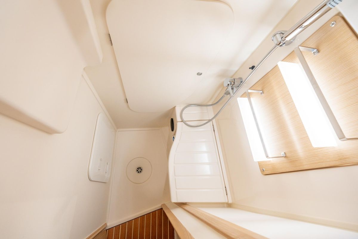 2023 Dehler 34 for sale in Bernau / Chiemsee, Bavaria, Germany 35 ft
