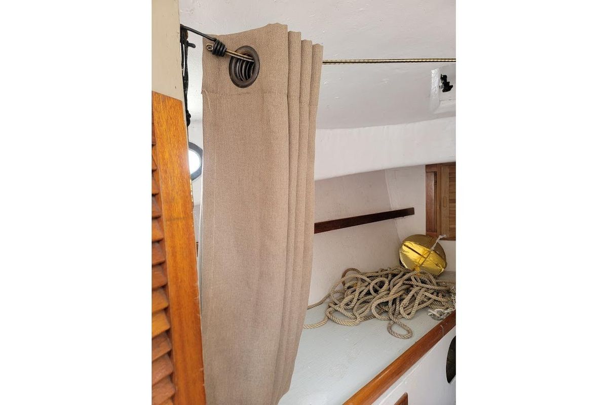 1974 Marshall 22 Catboat