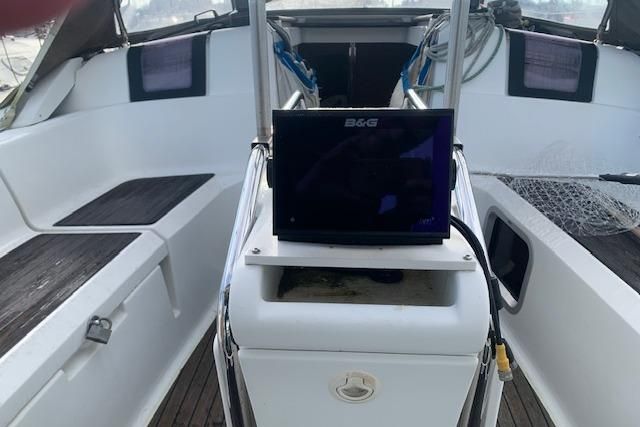 2012 Jeanneau Sun Odyssey 379