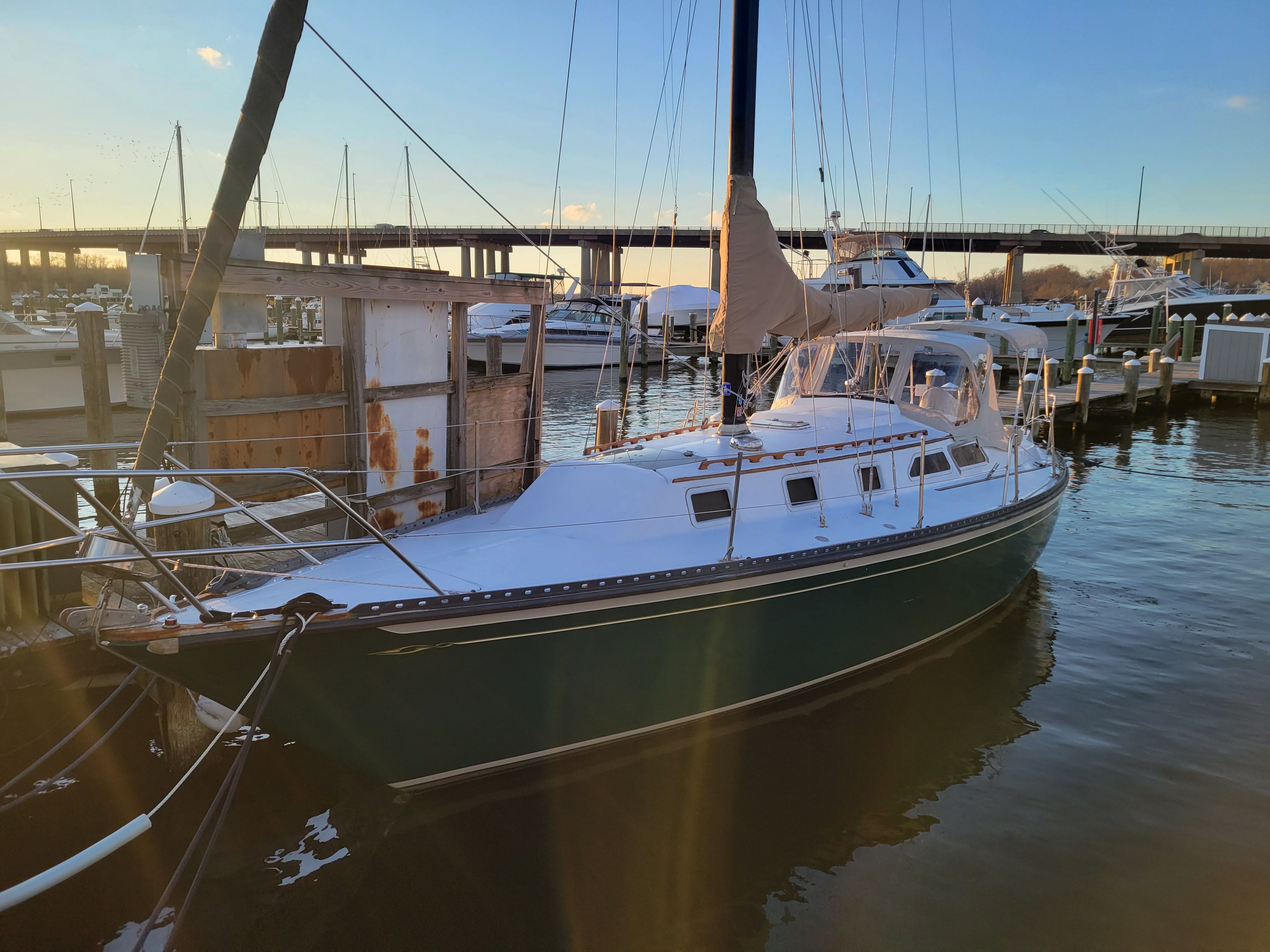 1978 Islander 36