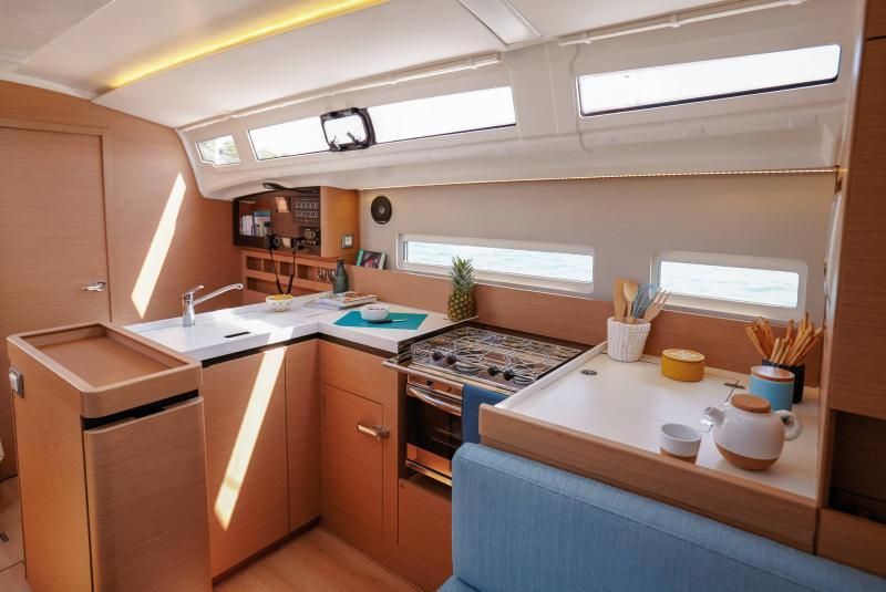 2026 Jeanneau Sun Odyssey 410
