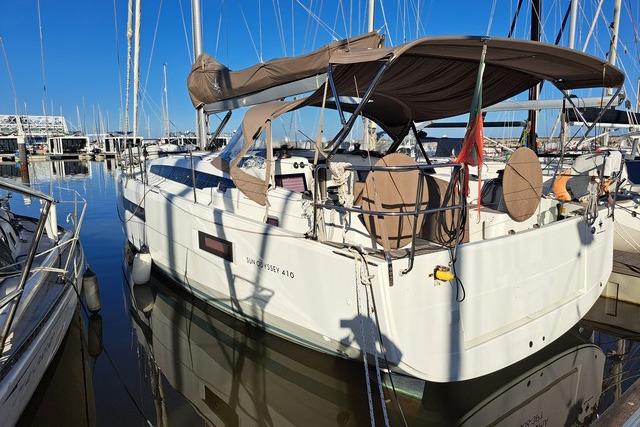 2023 Jeanneau Sun Odyssey 410 for sale in Lisbon, Portugal
