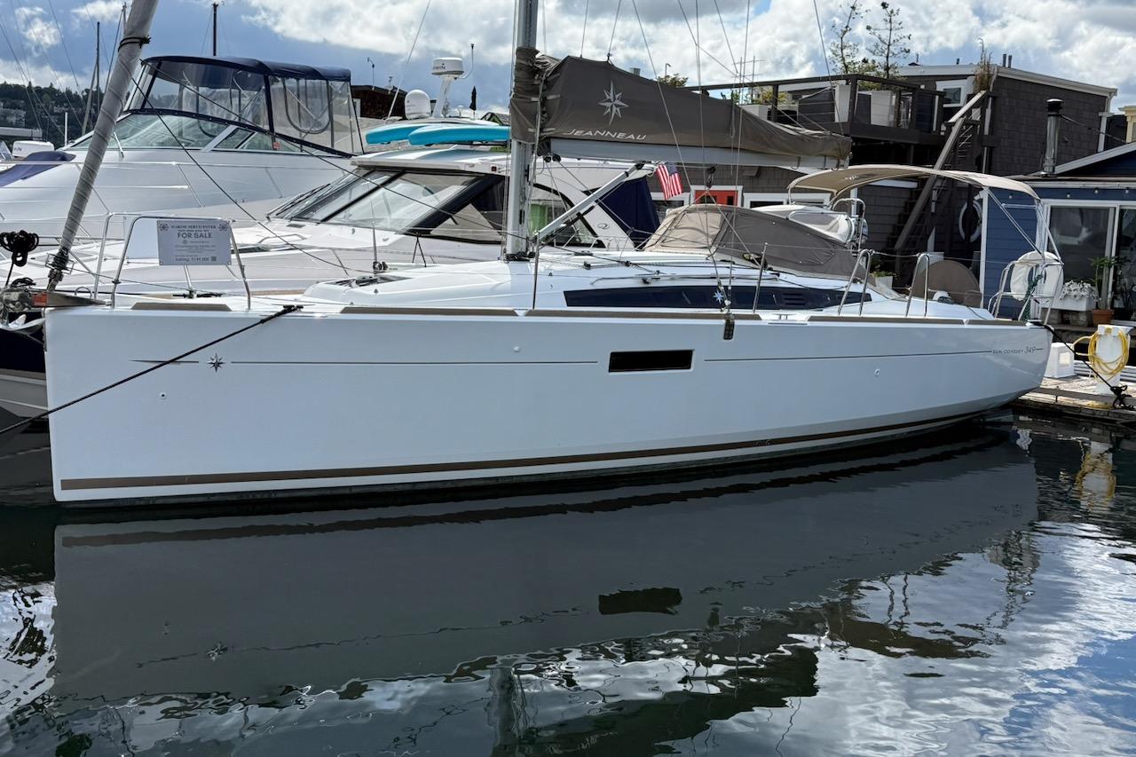 2015 Jeanneau Sun Odyssey 349 Boats