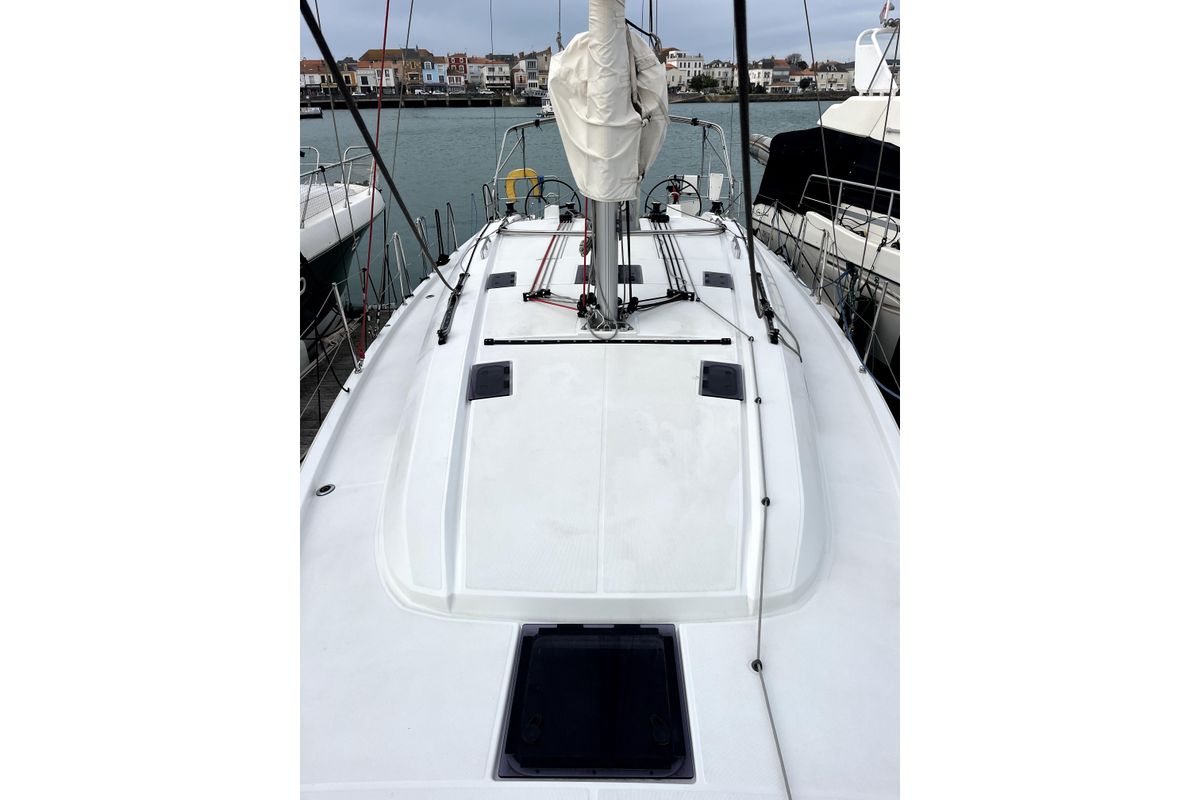 2022 Beneteau Oceanis 40.1